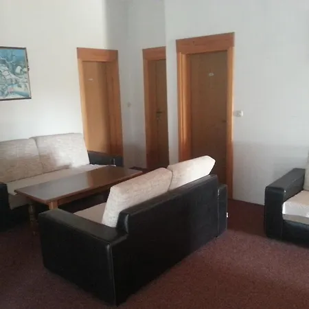 בית הארחה Robi