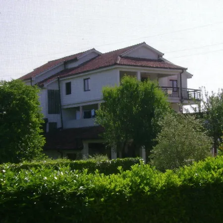 Maison d'hôtes Robi 3*